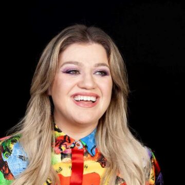 Kelly Clarkson says life has been a little bit of a dumpster after divorce