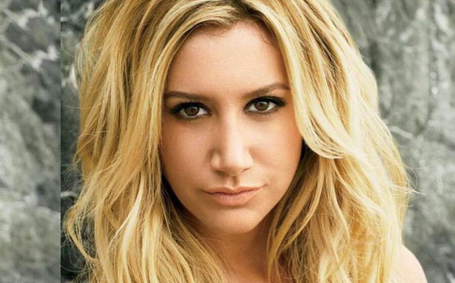 Pregnant Ashley Tisdale reveals sex of baby with a cake