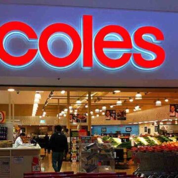Coles supermarket workers go on strike at NSW warehouse