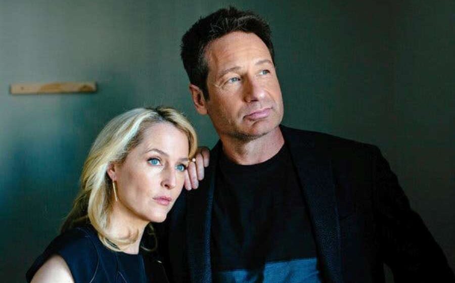‘X-Files’ stars David Duchovny and Gillian Anderson reunite and fans are thrilled