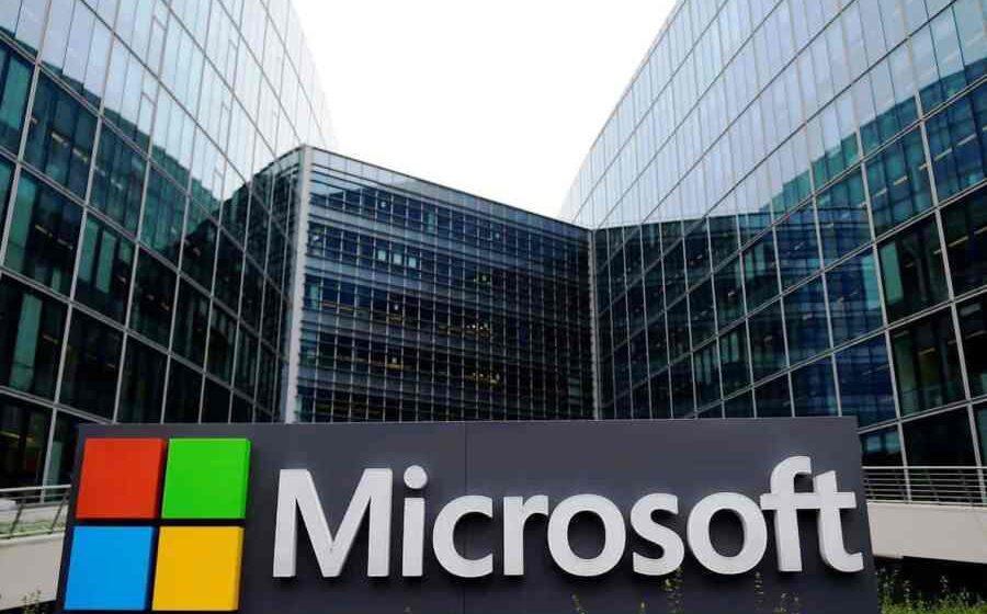 Microsoft reaches a $2 trillion market cap