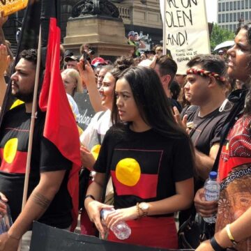 Australian government secures copyright after Aboriginal flag row