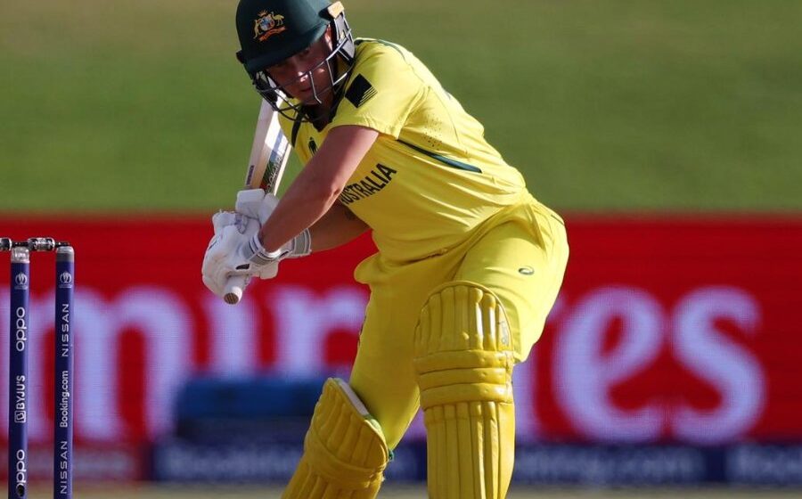 Alyssa Healy helps Australia beat Pakistan