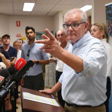PM explains why media were banned from his visit to flood-affected NSW towns
