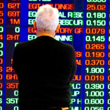 ASX jumps ahead of RBA meeting, new survey shows split public opinion on rate hike