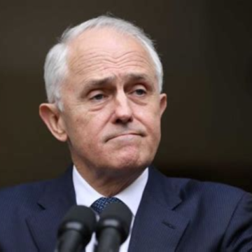 Former PM Malcolm Turnbull appears before robodebt royal commission