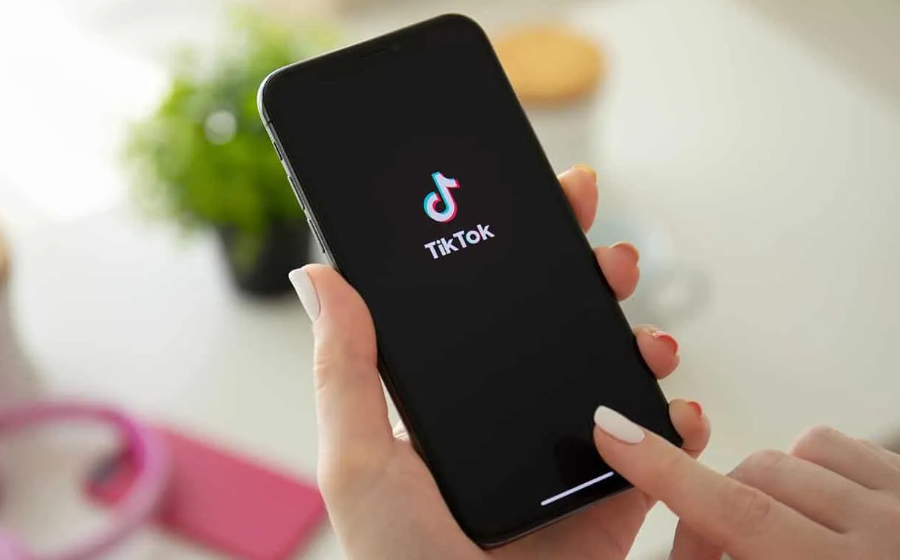 Australia to ban TikTok on government devices